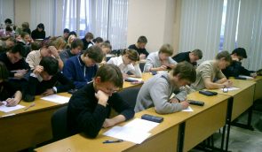 В Украине ухудшается ситуация с правами детей на образование