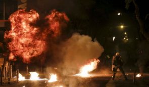 В Афинах между полицией и демонстантами произошли столкновения
