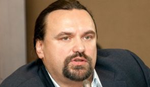 СБУ объявила в розыск журналиста Чаленко, который выехал из Украины