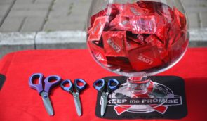 Провокаційна інсталяція про безпечний секс до Міжнародного дня презерватива
