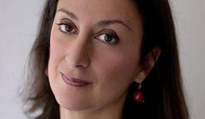 На Мальте предъявлены обвинения трем подозреваемым в убийстве журналистки-расследователя