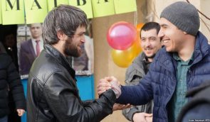 “Освобожденных в Крыму встречают как героев” – журналист