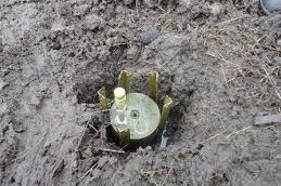 В “серой зоне” Луганской области женщина взорвалась на мине