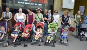 Візочкові ралі, або Як мами вимагають доступності в Україні