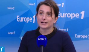 “Не оставаться наедине”: женщины из парламента Франции составили список депутатов, склонных к домогательствам