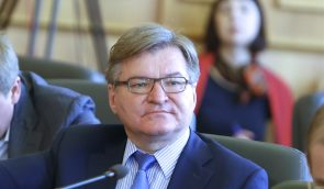 Два из десяти: депутаты из Комитета Верховной Рады по правам человека не поддержали КиевПрайд