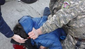 В Крыму местная “самооборона” зверски избила двух жителей Щелкино (видео)