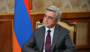 У Вірменії через протести подав у відставку прем’єр-міністр