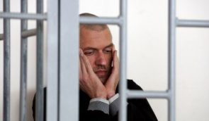 Клыху до 20 лет тюрьмы добавили срок за оскорбление прокурора