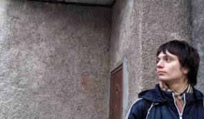 В Киеве напали с ножом на общественного активиста Станислава Сергиенко