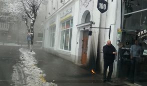 В Івано-Франківську кинули димову шашку, щоб зірвати дискусію від кампанії “Футбол проти гомофобії”