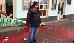 В Киеве и Ужгороде ультраправые нападали на женские марши к 8 марта