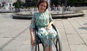 Чтобы попасть на урок английского, киевлянка с инвалидностью вызвала полицию