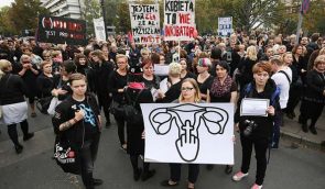 Сейм Польщі відмовився знімати суворі обмеження на аборти