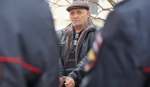 57-річного Дегерменджи в кримській лікарні тримають в коридорі під наглядом трьох охоронців