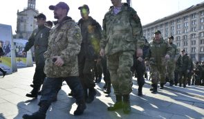 Міноборони заперечує необхідність довідок з військомату для виїзду за кордон