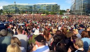 У Гельсінкі близько 15 тисяч людей вийшли на акцію проти расизму