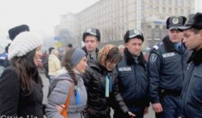 Милиционер, раненый на киевской акции протеста, в реанимации