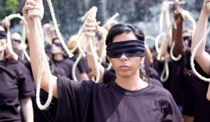 Євросоюз засудив страту неповнолітнього правопорушника в Ірані
