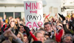 В Исландии работодателей обязали платить мужчинам и женщинам одинаковые зарплаты