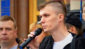Суд обязал харьковскую полицию возобновить расследование нападения на атикоррупционного активиста
