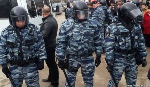 У Криму російські силовики затримали двох кримських татар