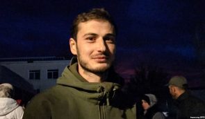 Сына крымскотатарского активиста из Бахчисарая, которого задержали в понедельник, отпустили