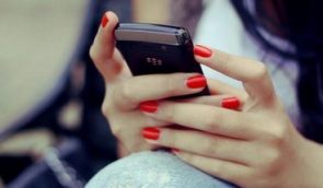 Россиянку посадили на 7 лет за SMS об увиденном на улице