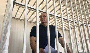 Суд у Чечні продовжив арешт правозахисника Тітієва на півроку