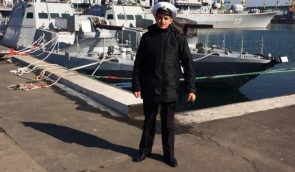 Лікарі оглядають пораненого українського моряка Артеменка лише формально – адвокатка
