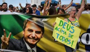 Гомофобія, заборона абортів, смертна кара: Бразилію очолив ультраправий політик