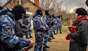 ФСБ у Криму проводить масові обшуки: силовики оточили цілий мікрорайон у Сімферополі