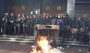 Акція протесту під ГПУ: постраждали майже десять поліцейських