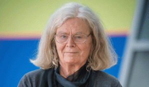 Лауреаткою Абелівської премії з математики стала Карен Уленбек: чим вона відома?