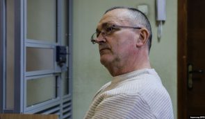 Звинуваченого в держзраді “ексголову МОЗ” Криму відпустили під домашній арешт