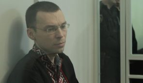 Суд залишив звинувачуваного у держзраді журналіста Муравицького під домашнім арештом