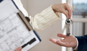 Спілка орендарів і орендарок житла презентувала зразок договору оренди, який включає захист прав ВПО