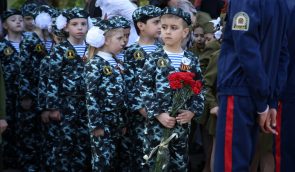 У Росії на парад “дошкільних військ” вивели півтисячі малюків