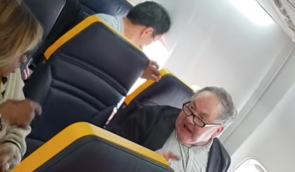 “Не говори зі мною іноземною мовою, потворна корово”: Ryanair в центрі расистського скандалу