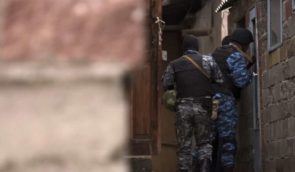 У Криму силовики прийшли з обшуком до кримськотатарської сім’ї під час їхньої молитви