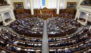 Рада просить РНБО ввести санкції проти NewsOne та “112”