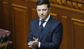 Бориспільський чиновник, якого Зеленський вигнав з наради через судимість, позиватиметься до президента