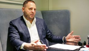 Керівник Офісу президента Андрій Єрмак написав заяву про відставку