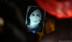 ЄС закликав піти у відставку прем’єра Мальти через убивство журналістки Дафни Каруани Галіції