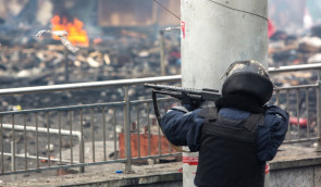 Суд відпустив підозрюваного в розстрілі активістів на Майдані беркутівця під домашній арешт
