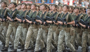 Сьогодні в українській армії 23% жінок, з них 10% служать в ООС – Міноборони