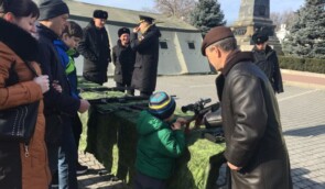 У Севастополі вчергове агітували дітей до служби в армії РФ