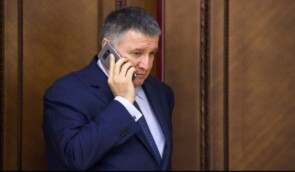 Аваков виступив проти стеження за переміщенням українців через телефони