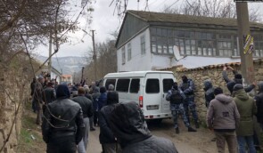 Через незаконні затримання кримських татар правозахисники висунули низку вимог до Росії