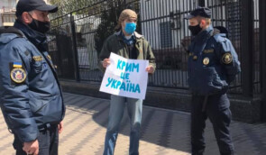 У Києві активісти вийшли під посольство Росії на підтримку ексдисидента Софяника